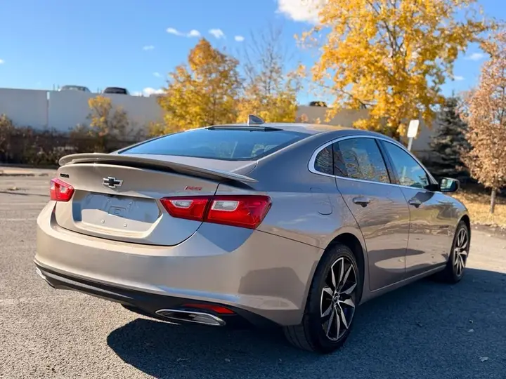 Chevrolet Malibu 2022 photo 3