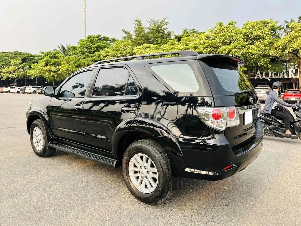 Toyota Fortuner 2014 photo 3