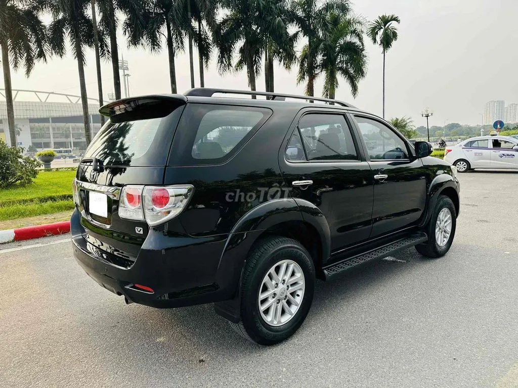 Toyota Fortuner 2014 photo 5
