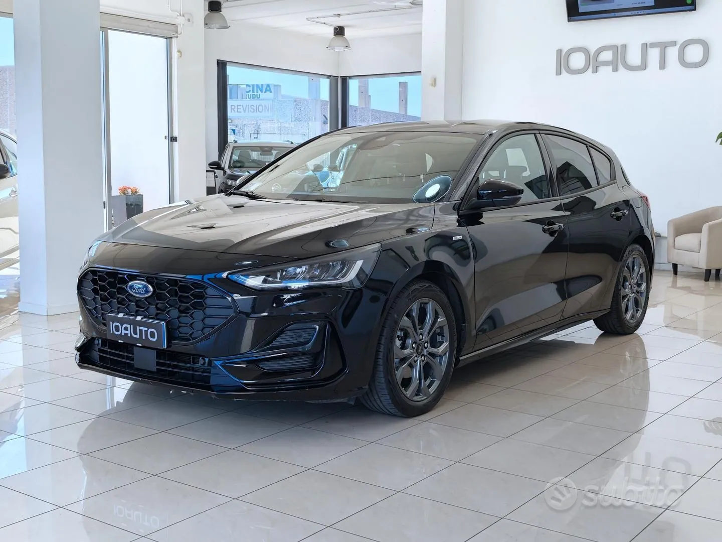 Ford Focus 2025 photo 2