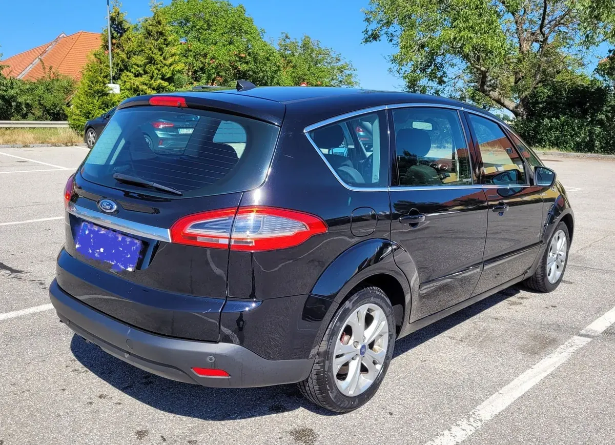 Ford S-Max 2013 photo 3