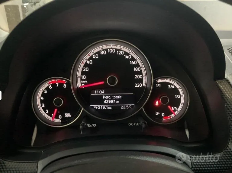 Volkswagen Up 2019 photo 3
