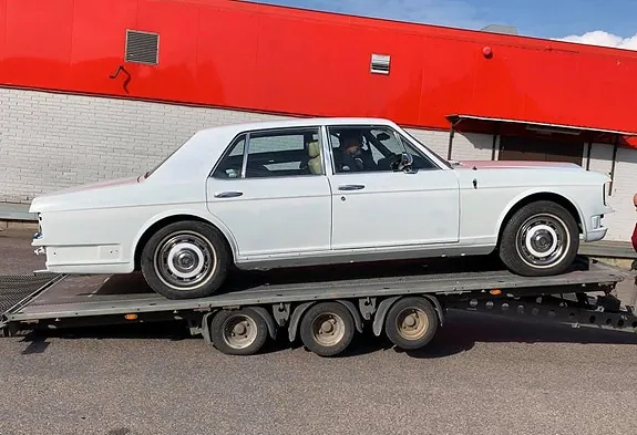Rolls-Royce Silver Spirit