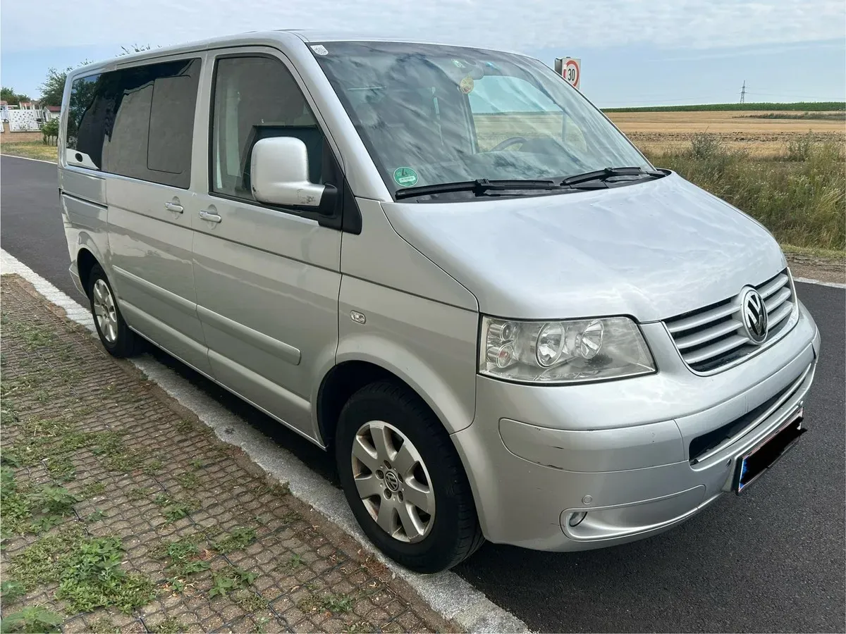 Volkswagen Multivan 2004 photo 2