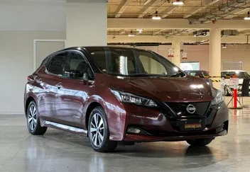 Nissan Leaf 2021 photo 2