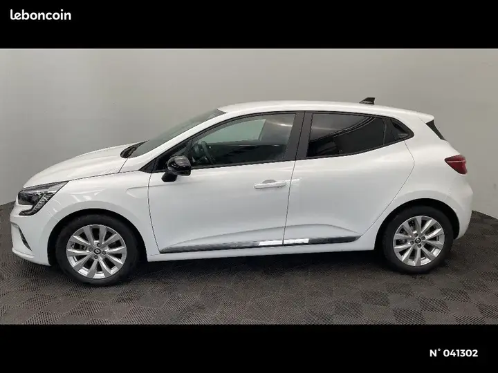 Renault Clio 2023 photo 2