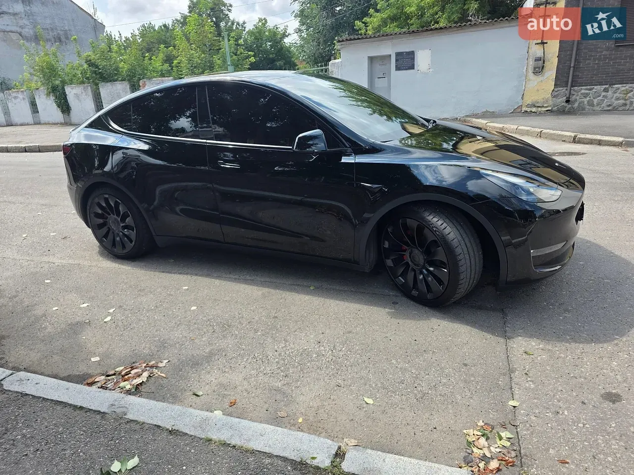 Tesla Model Y 2023 photo 5