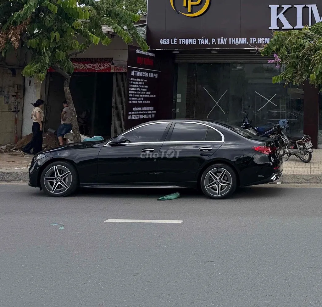 Mercedes-Benz C-Class