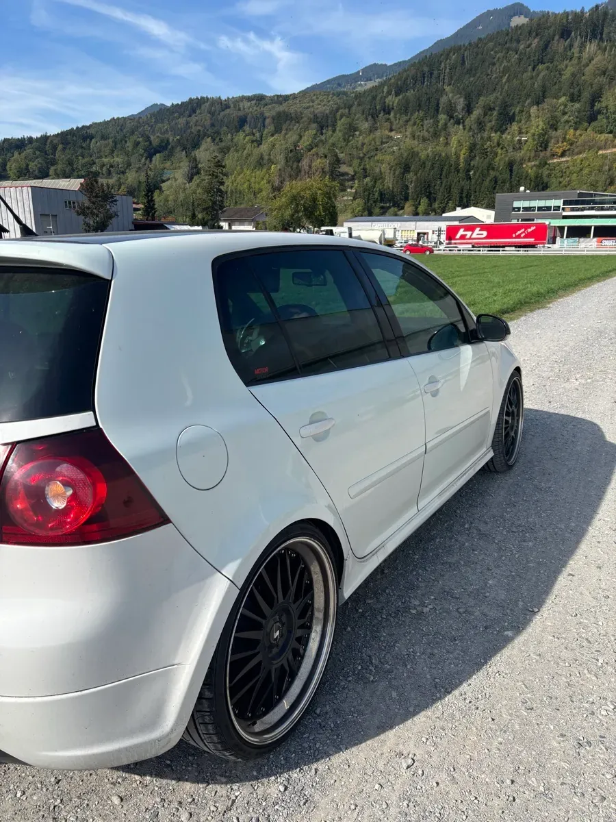 Volkswagen Golf 2008 photo 2