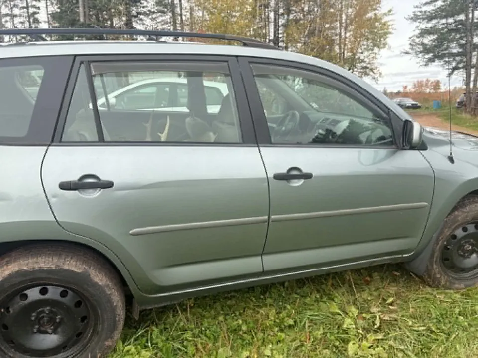 Toyota Rav4 2008 photo 3