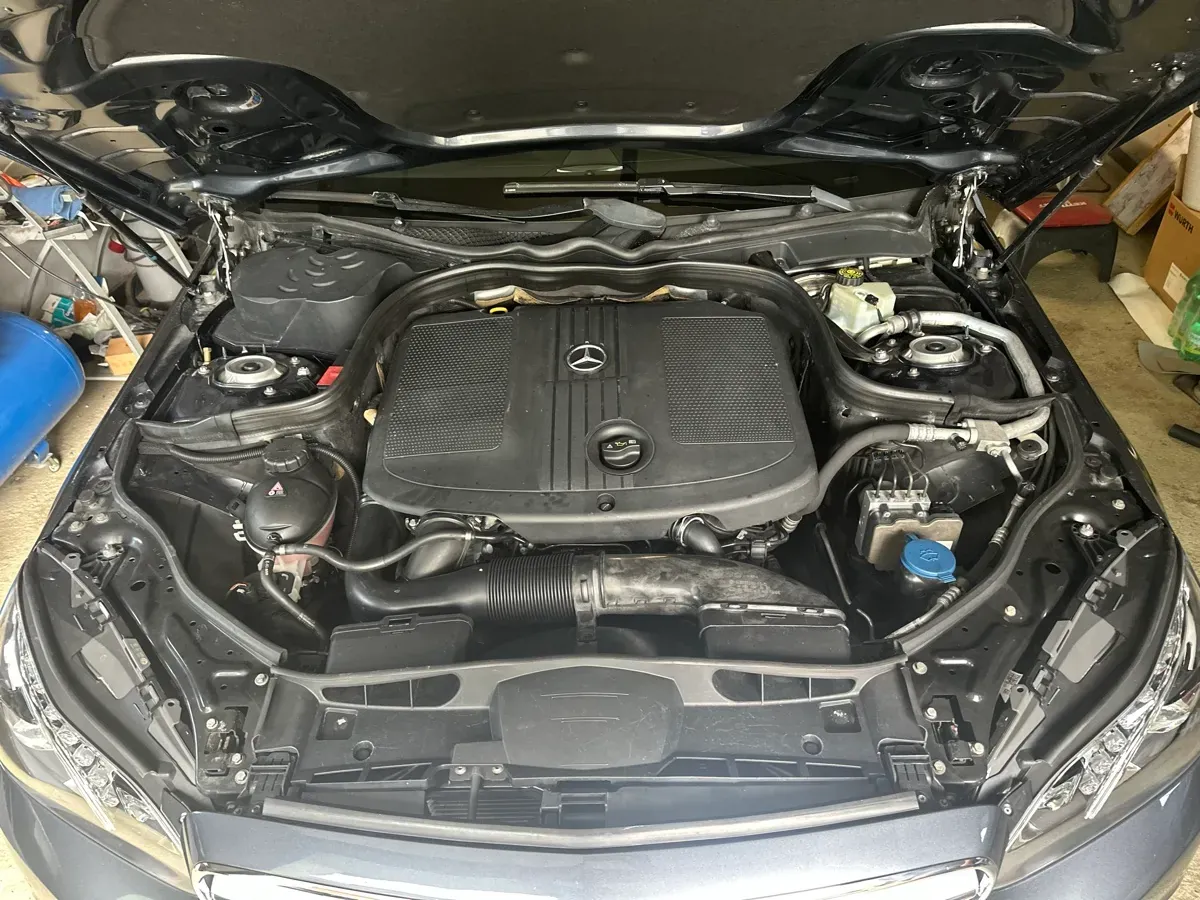 Mercedes-Benz E-Class 2014 photo 2