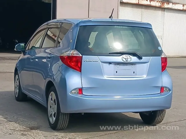 Toyota Yaris 2013 photo 5
