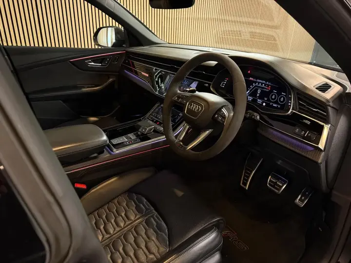 Audi Rs Q8 2021 photo 2