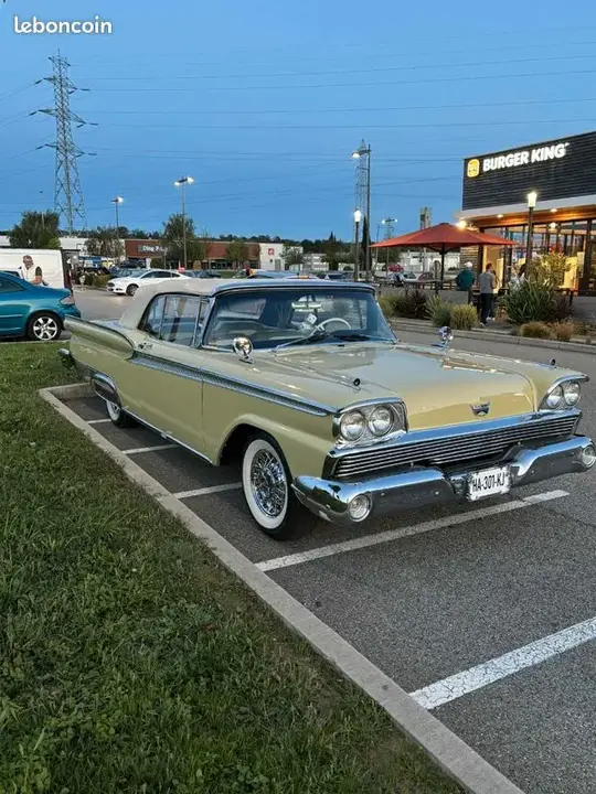 Ford Fairlane