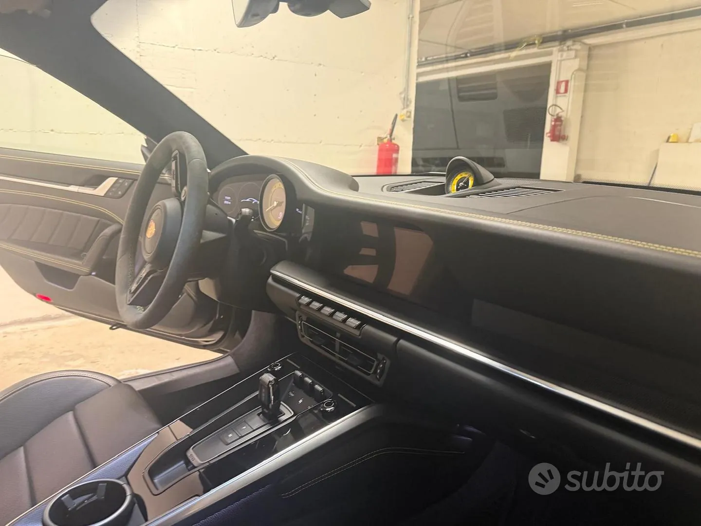 Porsche 911 2021 photo 4