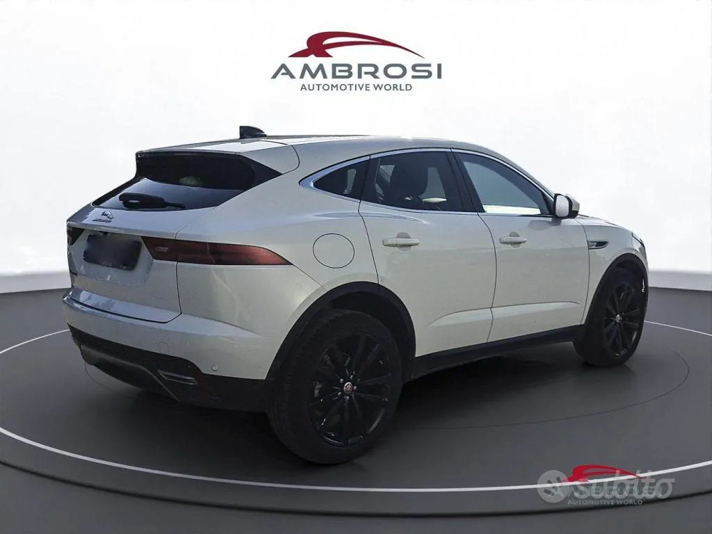 Jaguar E-Pace 2021 photo 3