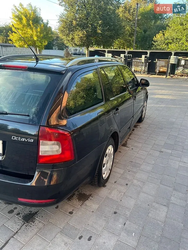 Skoda Octavia 2009 photo 4