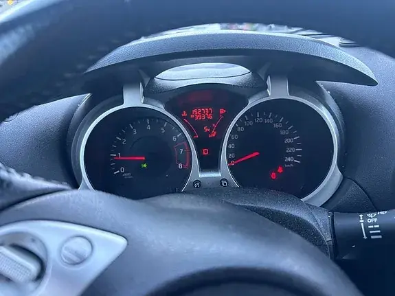 Nissan Juke 2011 photo 4