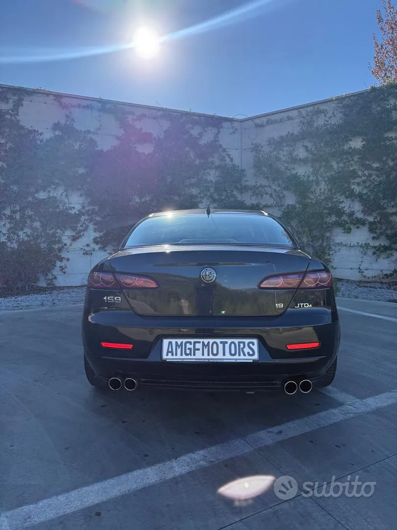 Alfa Romeo 159 2008 photo 4