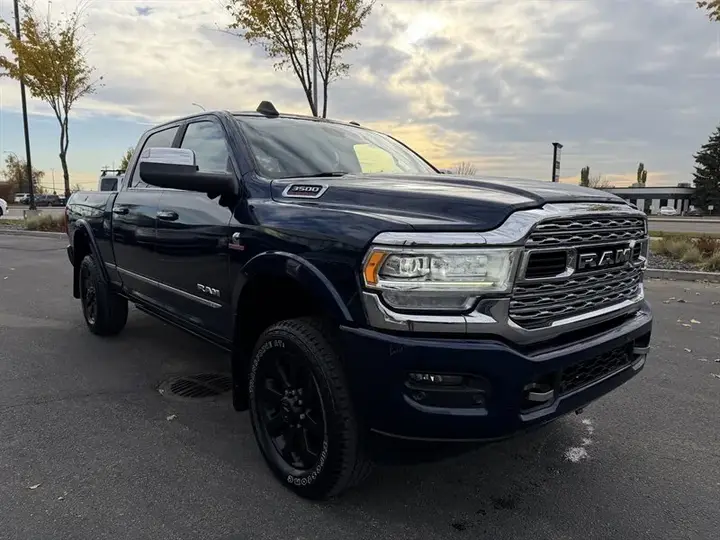 Ram 3500 Limited 2019 photo 3