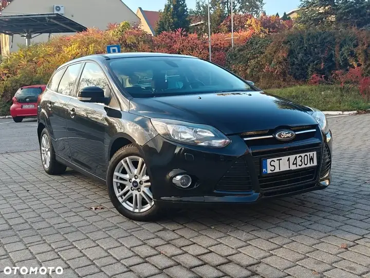 Ford Focus 2012 photo 2