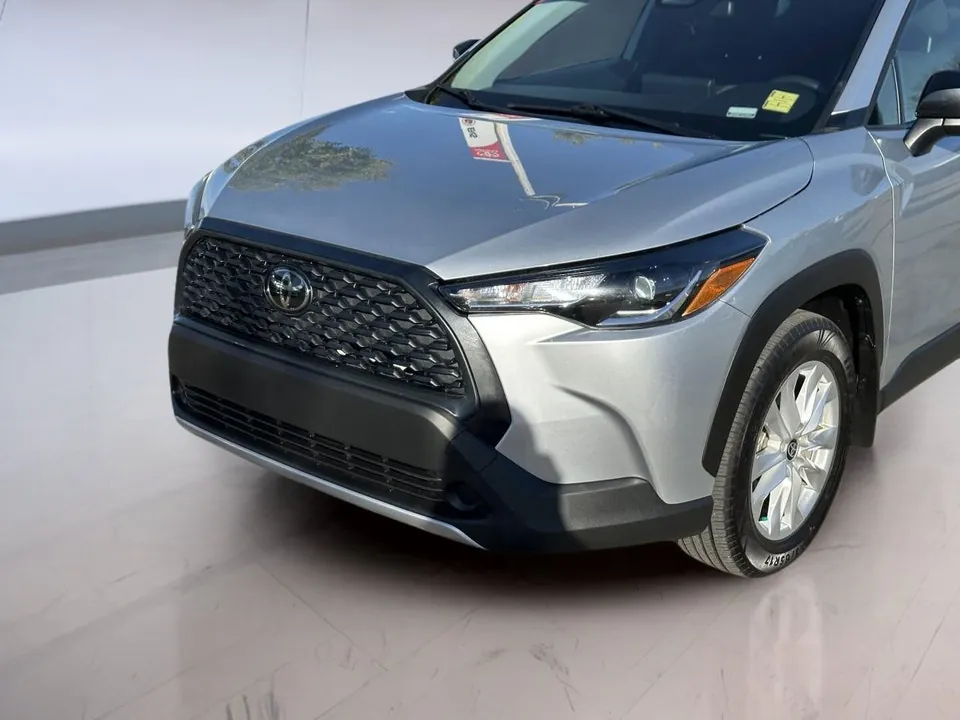 Toyota Corolla Cross 2025 photo 2