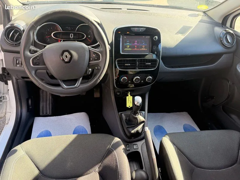Renault Clio 2017 photo 5