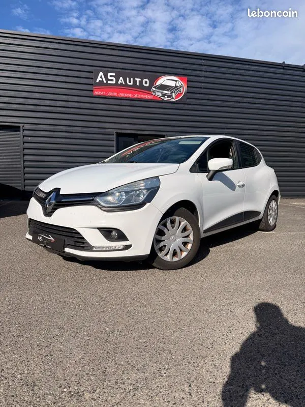 Renault Clio 2017 photo 2