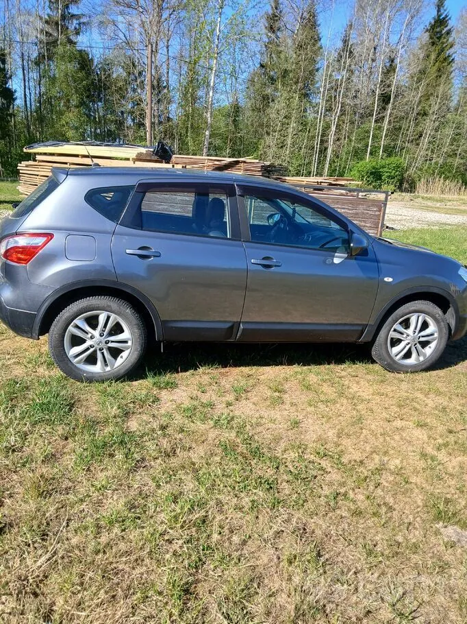 Nissan Qashqai 2011 photo 2