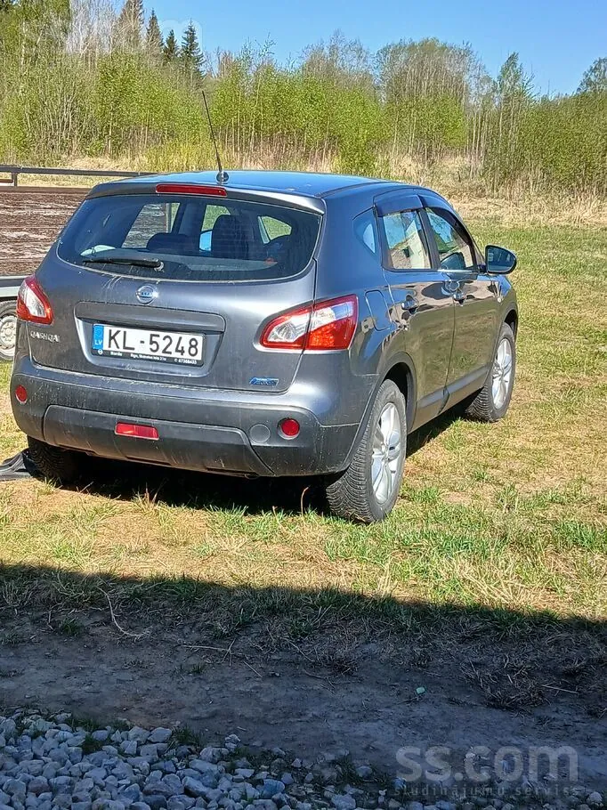 Nissan Qashqai 2011 photo 4