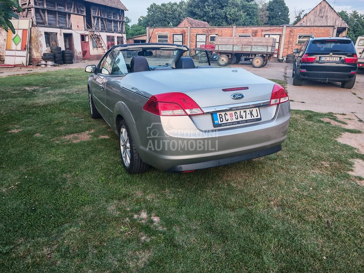 Ford Focus 2009 photo 4