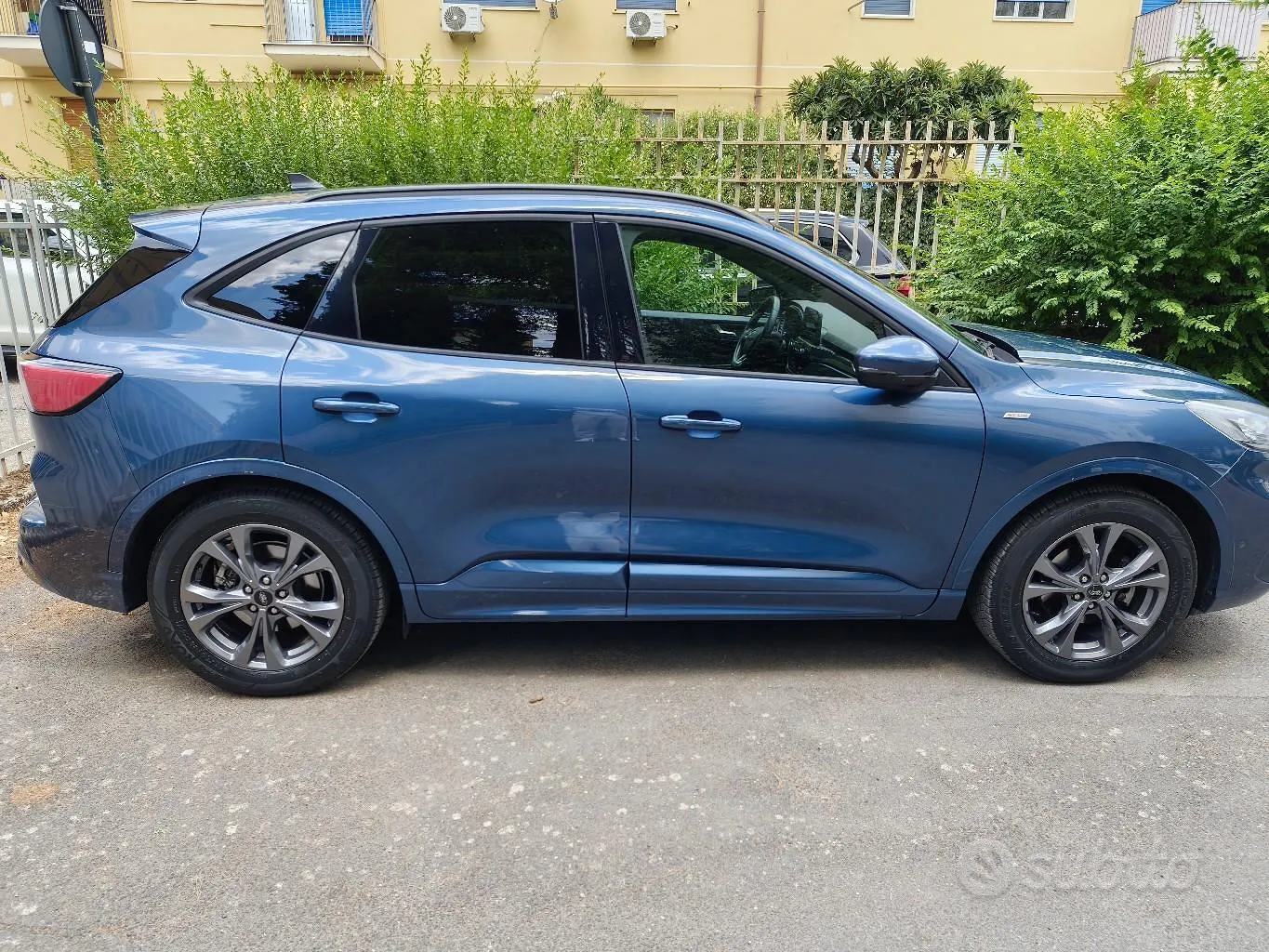 Ford Kuga 2021 photo 2