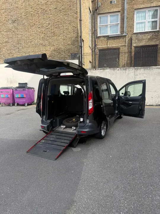 Ford Tourneo Connect 2016 photo 5