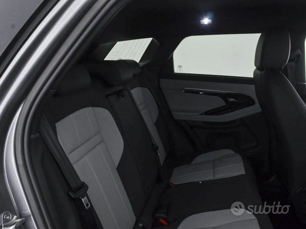 Land Rover Range Rover Evoque 2025 photo 5