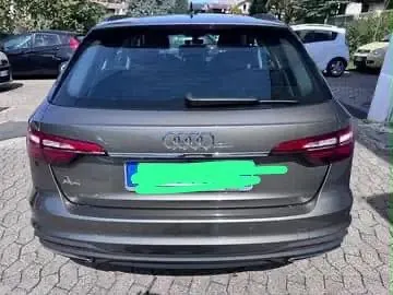 Audi A4 2021 photo 2