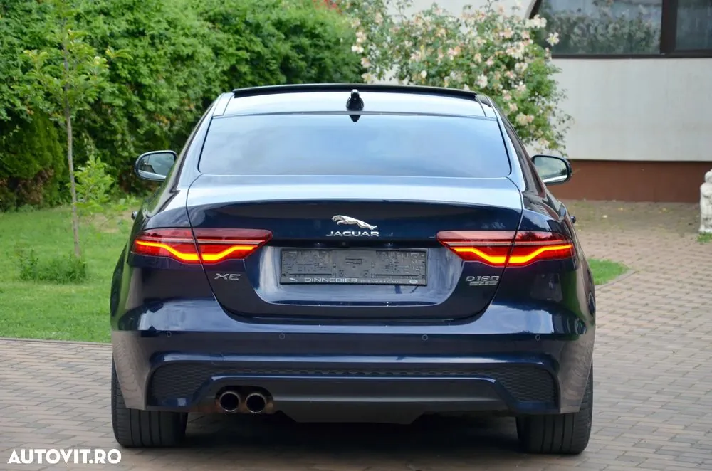 Jaguar Xe 2019 photo 5