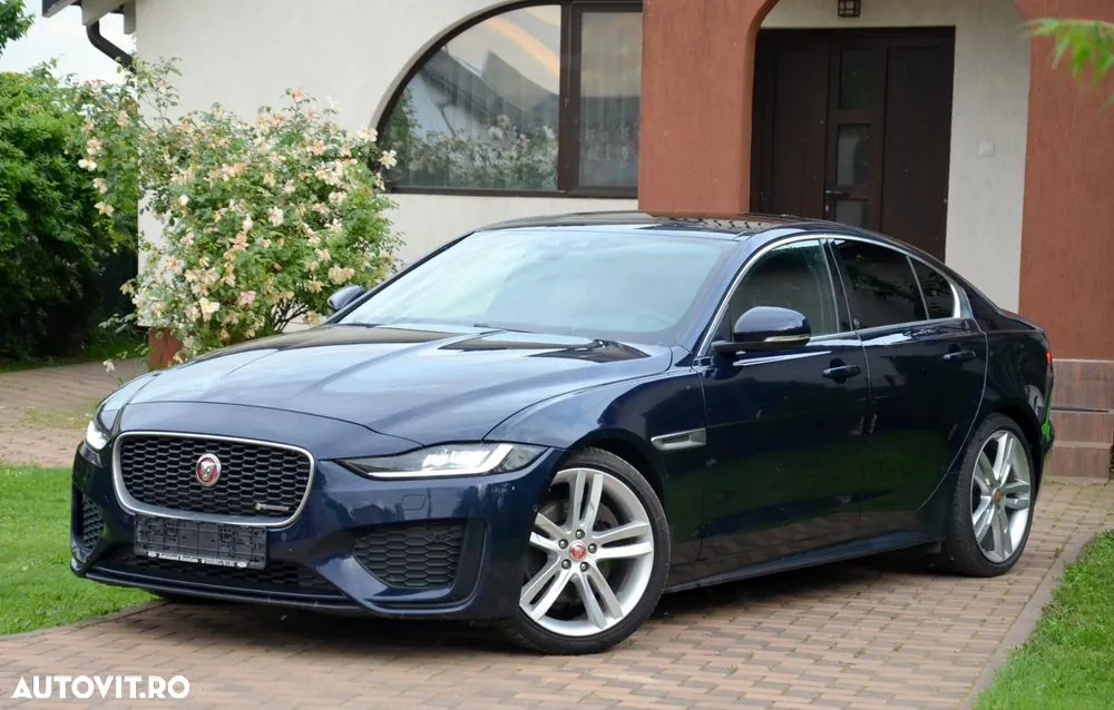 Jaguar Xe