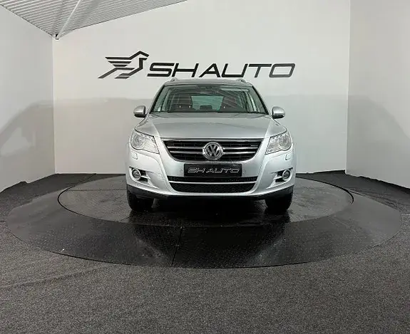 Volkswagen Tiguan 2011 photo 2