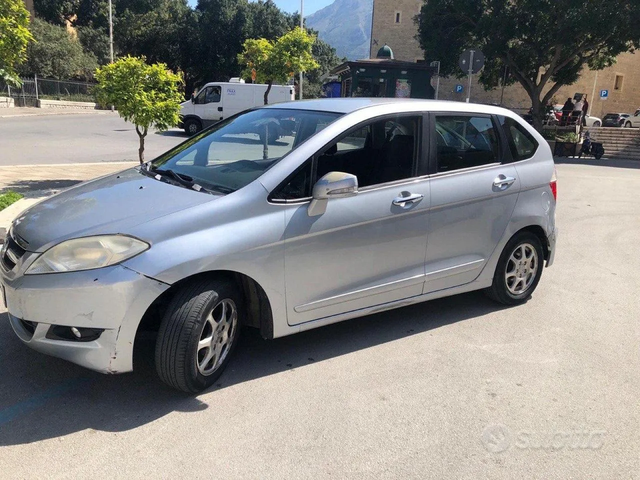 Honda Fr-V 2004 photo 3