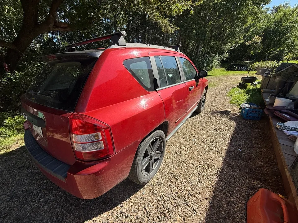 Jeep Compass 2010 photo 4