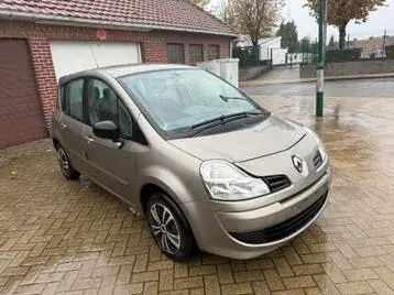 Renault Modus 2010 photo 4