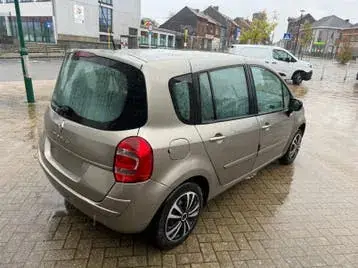 Renault Modus 2010 photo 3