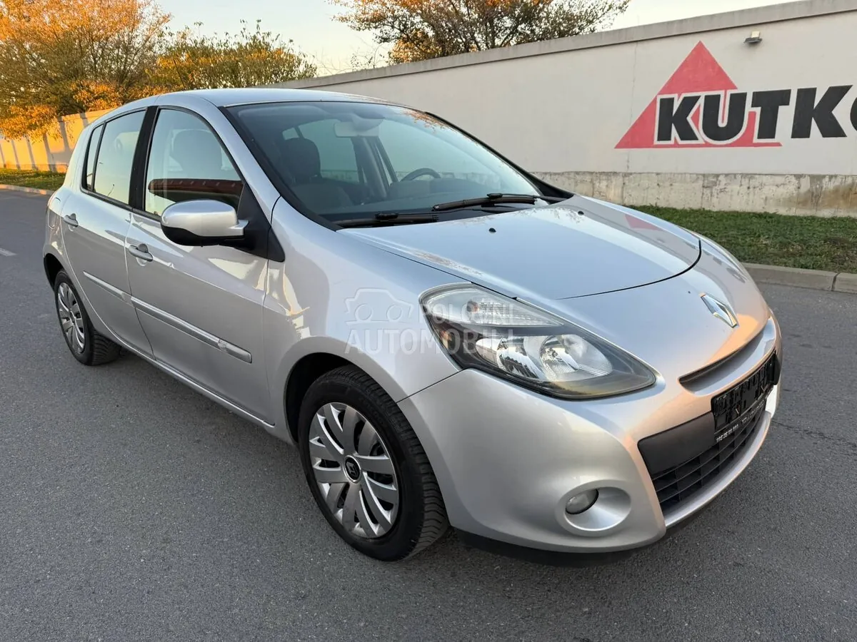 Renault Clio 2011 photo 3
