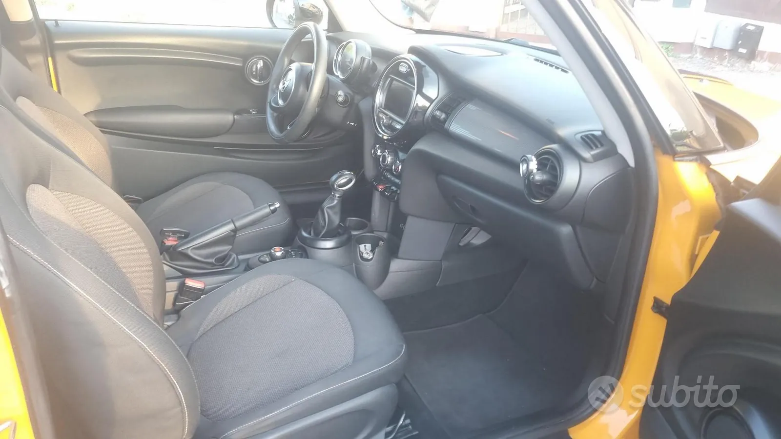 Mini Cooper D 2015 photo 5