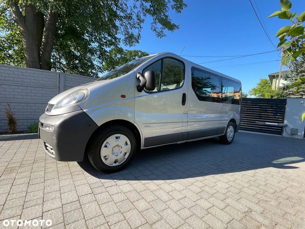 Opel Vivaro 2006 photo 2