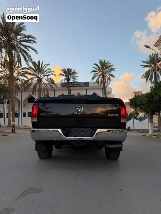 Dodge Ram 1500 2013 photo 2