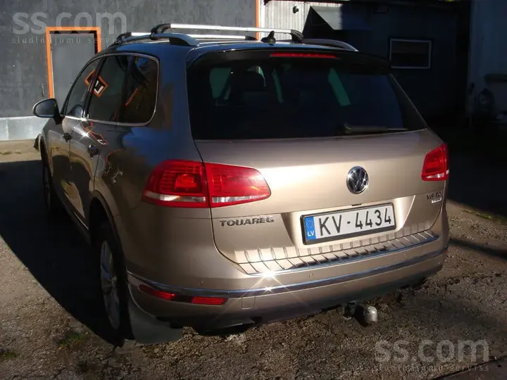 Volkswagen Touareg 2015 photo 2