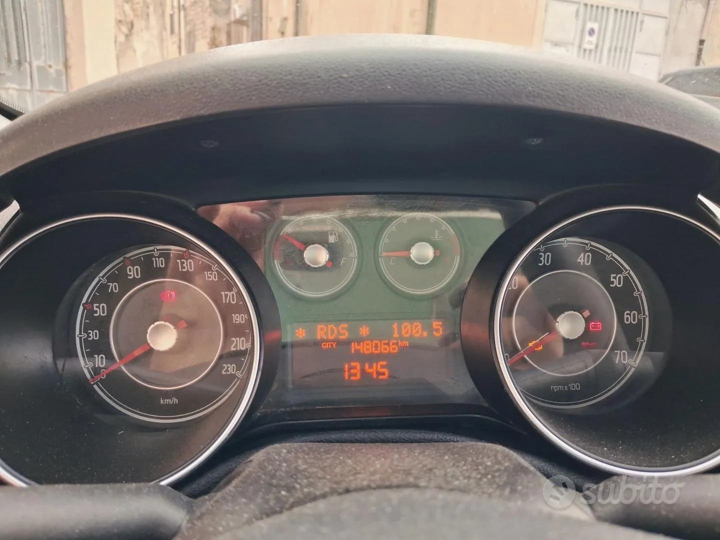 Fiat Punto Evo 2011 photo 2