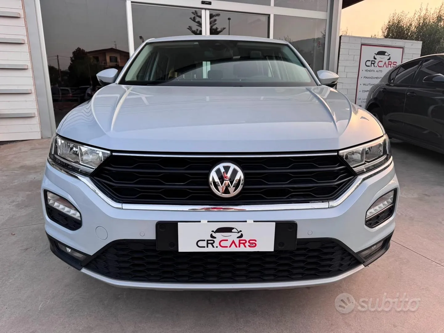 Volkswagen T-Roc 2020 photo 2