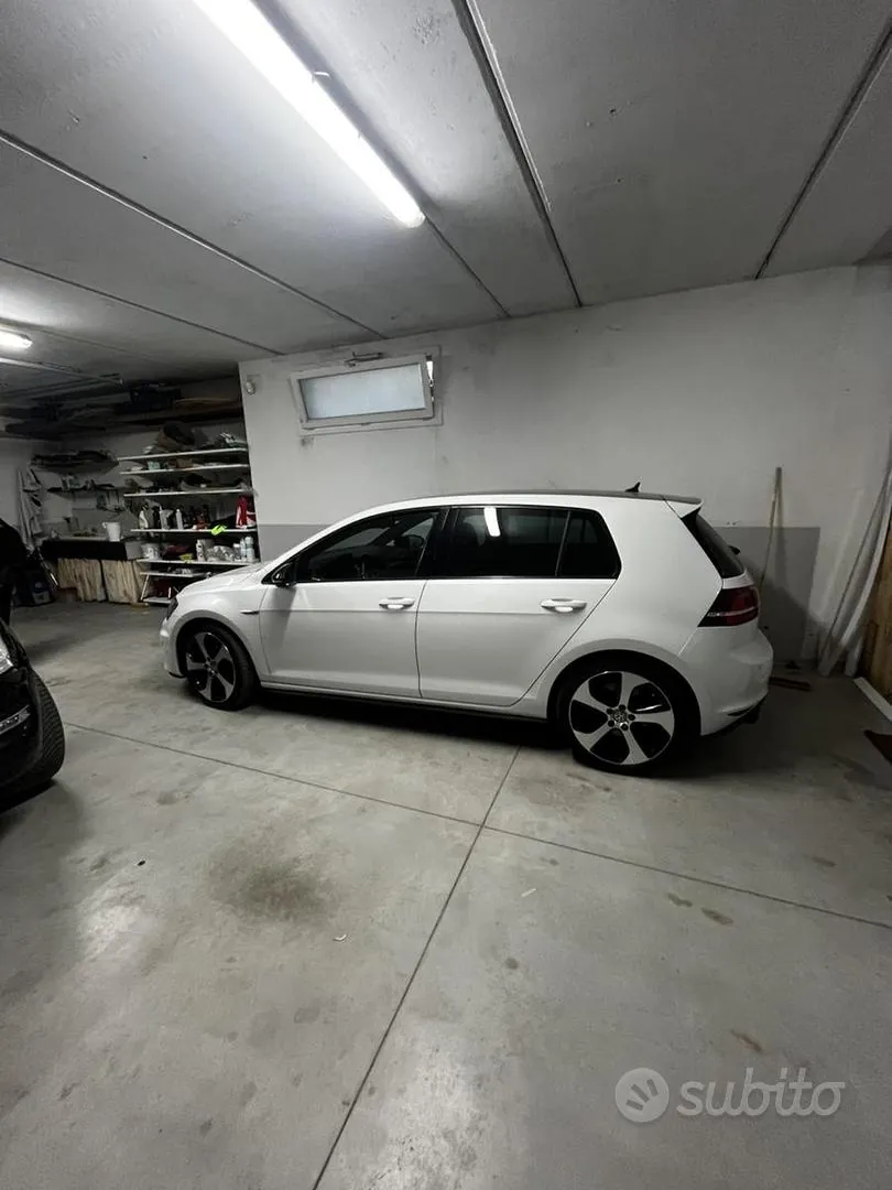 Volkswagen Golf 2013 photo 4